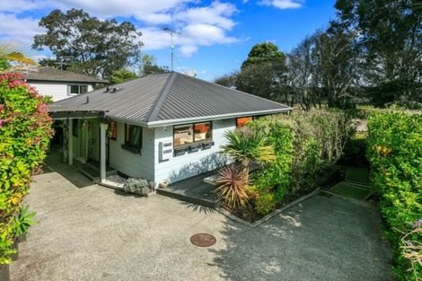 Photo of property in 2/32 Trinidad Road, Sunnynook, Auckland, 0620