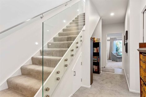 Photo of property in 64 Merivale Lane, Merivale, Christchurch, 8014