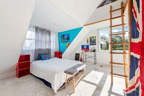 Photo of property in 10 Grendon Road, Titirangi, Auckland, 0604