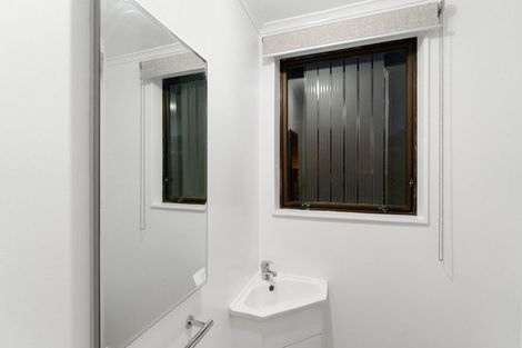 Photo of property in 34 Karaka Street, Helensville, 0800