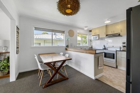 Photo of property in 16 Rosendale Avenue, Spotswood, New Plymouth, 4310