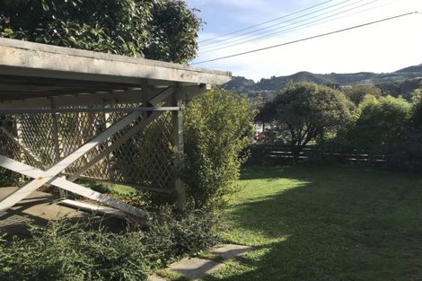 Photo of property in 25 Burrows Avenue, Karori, Wellington, 6012