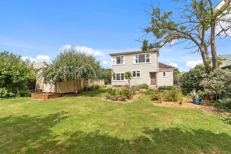 Photo of property in 207 Weston Road, St Albans, Christchurch, 8052