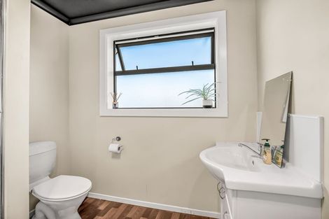 Photo of property in 18 Harlech Street, Oamaru North, Oamaru, 9400