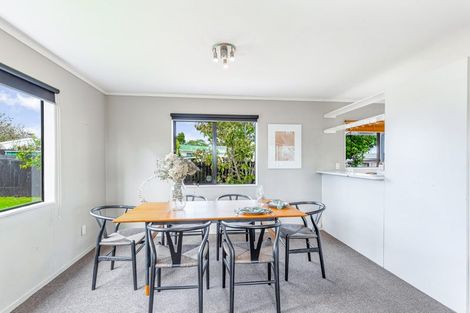 Photo of property in 91a/2 Beach Road, Te Atatu Peninsula, Auckland, 0610