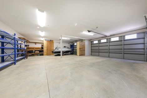 Photo of property in 10 Ashburn Close, Orewa, 0931