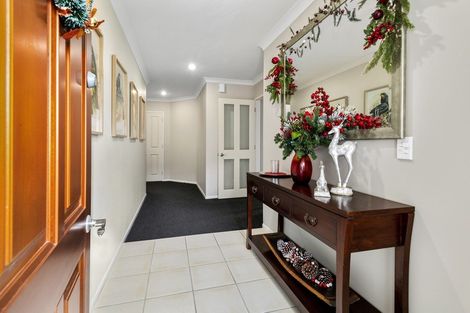 Photo of property in 40 Navigation Drive, Whitby, Porirua, 5024