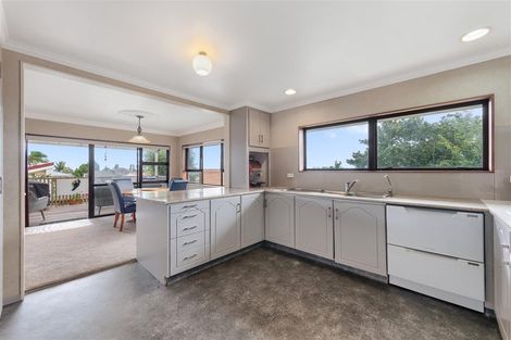 Photo of property in 54c Oxford Street, Te Puke, 3119