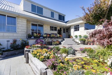 Photo of property in 150 Perth Street, Holmes Hill, Oamaru, 9401