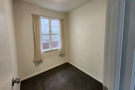 Photo of property in 62a Captain Scott Road, Glen Eden, Auckland, 0602