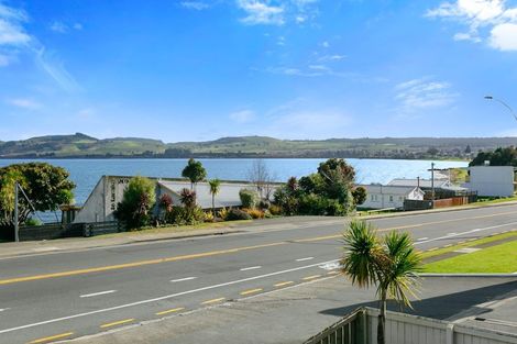 Photo of property in 208 Lake Terrace, Hilltop, Taupo, 3330