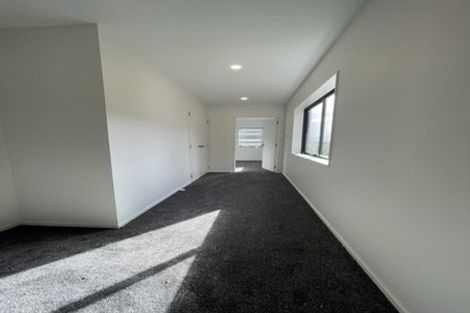 Photo of property in 13a Tenbless Court, Unsworth Heights, Auckland, 0632