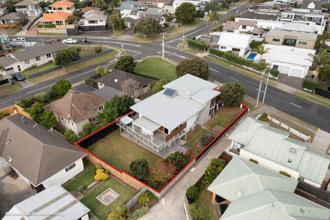 Photo of property in 13 Tay Street, Mount Maunganui, 3116