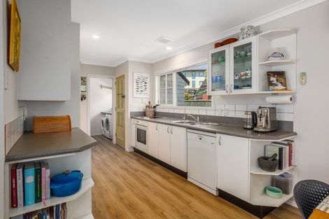 Photo of property in 96 Leeward Drive, Whitby, Porirua, 5024