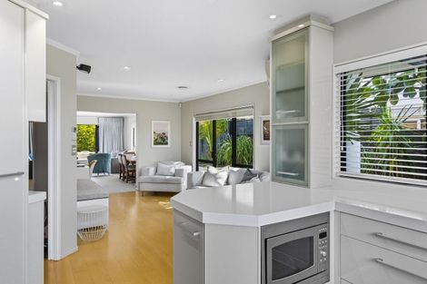 Photo of property in 4 Beach Haven Place, Paraparaumu Beach, Paraparaumu, 5032