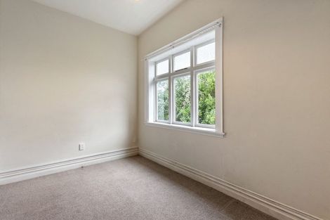 Photo of property in 8 Northland Road, Northland, Wellington, 6012