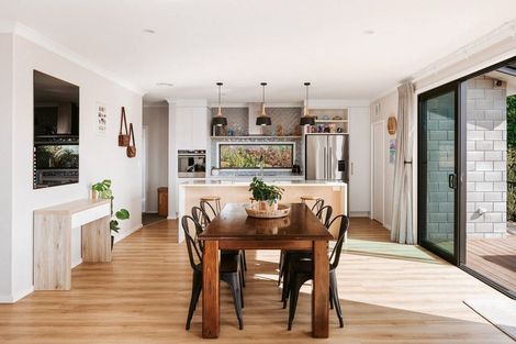 Photo of property in 4r Estates Terrace, Welcome Bay, Tauranga, 3175