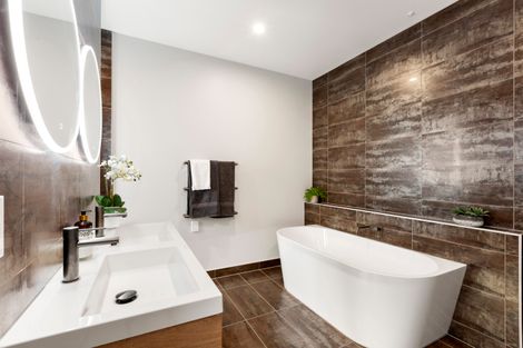 Photo of property in 35 Mike Smith Drive, Cambridge, 3434