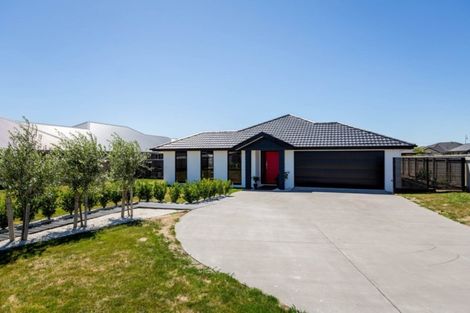 Photo of property in 10 Honeyfield Drive, Whalers Gate, New Plymouth, 4310