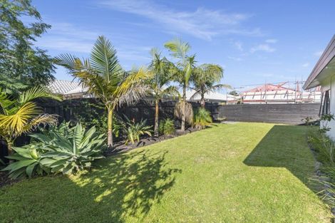 Photo of property in 2/4 Mardi Place, Mount Maunganui, 3116