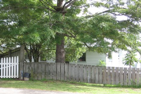 Photo of property in 65 Harrington Road, Henderson, Auckland, 0610