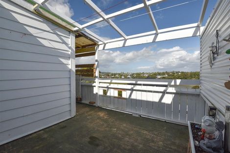 Photo of property in 141 Colwill Road, Massey, Auckland, 0614