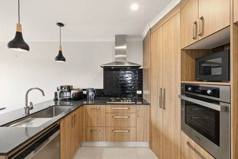 Photo of property in 6 Kahawai Close, Pyes Pa, Tauranga, 3112