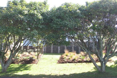 Photo of property in 5 Hamurana Place, Te Atatu Peninsula, Auckland, 0610