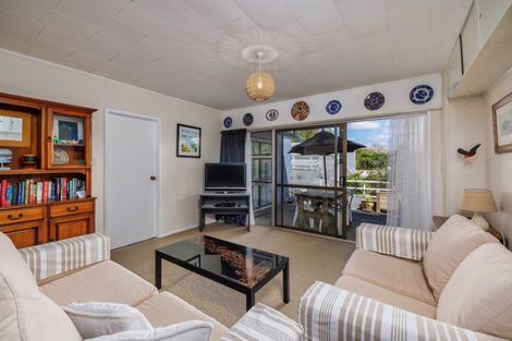 Photo of property in 2 Beaufort Street, Opua, 0200
