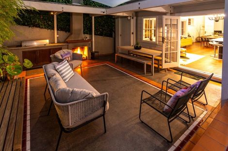 Photo of property in 54 Majoribanks Street, Mount Victoria, Wellington, 6011