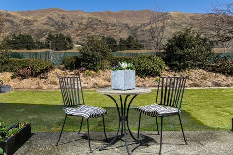 Photo of property in 50 Kelliher Drive, Wanaka, 9305
