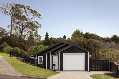 Photo of property in 1 Arohena Court, Ohauiti, Tauranga, 3112