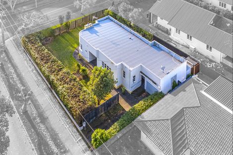 Photo of property in 8 Peakes Road, Saint Johns Hill, Whanganui, 4501