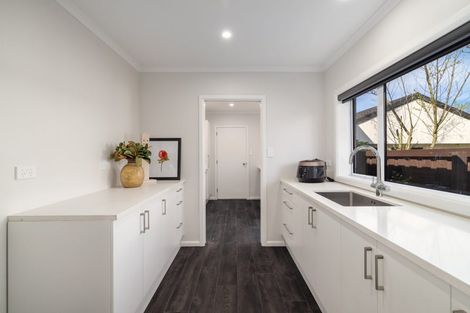 Photo of property in 73 Grahams Road, Burnside, Christchurch, 8041