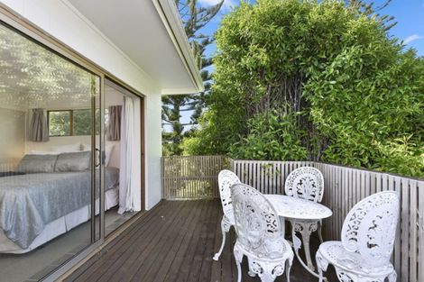 Photo of property in 2/32 Stredwick Drive, Torbay, Auckland, 0630