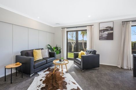 Photo of property in 96 Navigation Drive, Whitby, Porirua, 5024