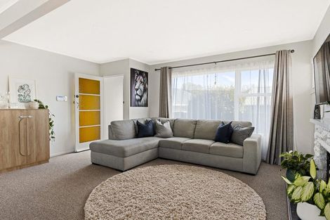 Photo of property in 27 Roby Street, Te Atatu Peninsula, Auckland, 0610