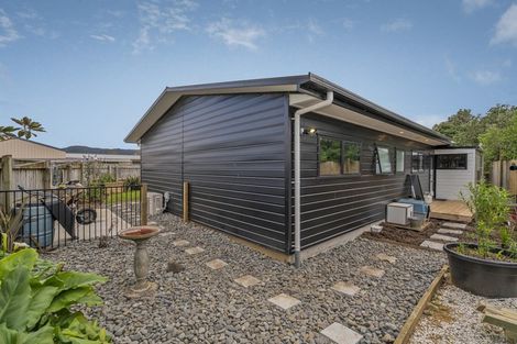 Photo of property in 15a Meadow Drive, Whitianga, 3510
