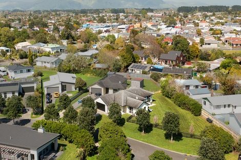 Photo of property in 10 Tamihana Street, Otaki, 5512