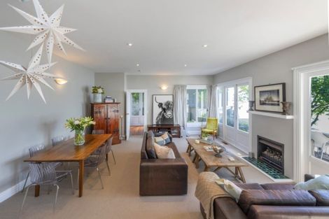 Photo of property in 63 Pretoria Road, Karaka Bays, Wellington, 6022