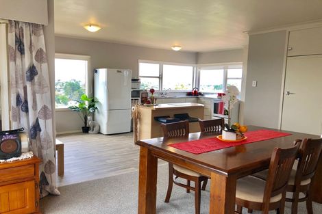Photo of property in 16 Brookfield Terrace, Brookfield, Tauranga, 3110