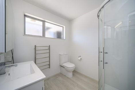 Photo of property in 23 Raglan Avenue, Cloverlea, Palmerston North, 4412