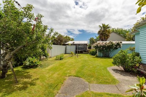 Photo of property in 74 Durham Crescent, Fairfield, Lower Hutt, 5011