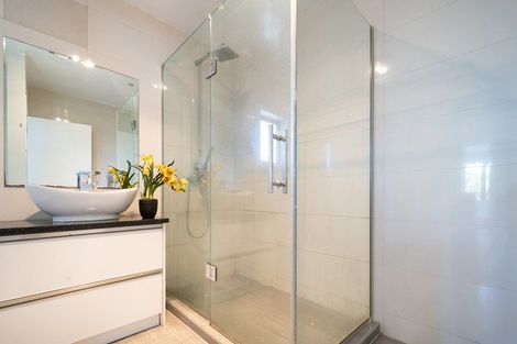 Photo of property in 1a Stottholm Road, Titirangi, Auckland, 0604