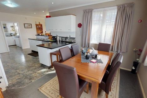 Photo of property in 25 George Street, Levin, 5510