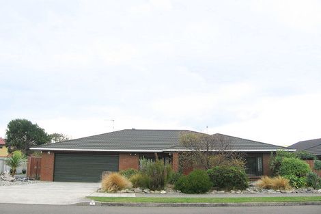Photo of property in 5 Kotuku Drive, Paraparaumu Beach, Paraparaumu, 5032