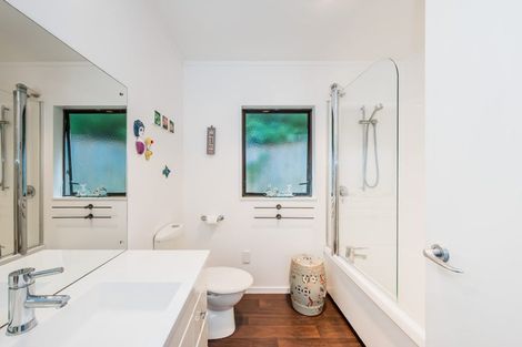 Photo of property in 81 Nimmo Avenue East, Waikanae, 5036