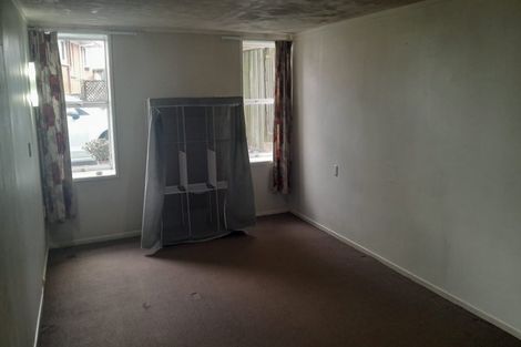 Photo of property in 35 Holland Road, Hillcrest, Auckland, 0627