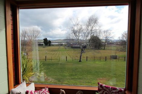 Photo of property in 402 Porangahau Road, Waipukurau, 4282