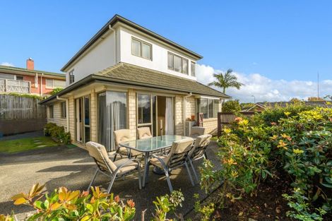 Photo of property in 13a Chevron Drive, Bellevue, Tauranga, 3110